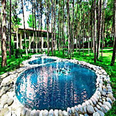 Champion Holiday Village